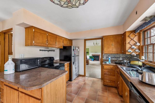 18830 Eastwood Drive, Deephaven, MN 55331