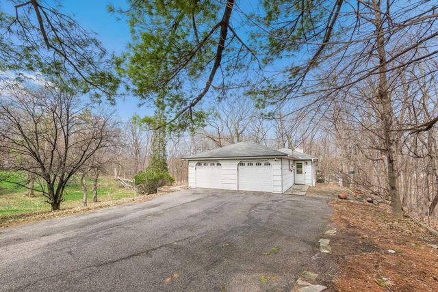 18830 Eastwood Drive, Deephaven, MN 55331