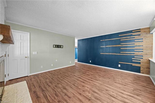 402 Eva Lane, Greensboro, NC 27455