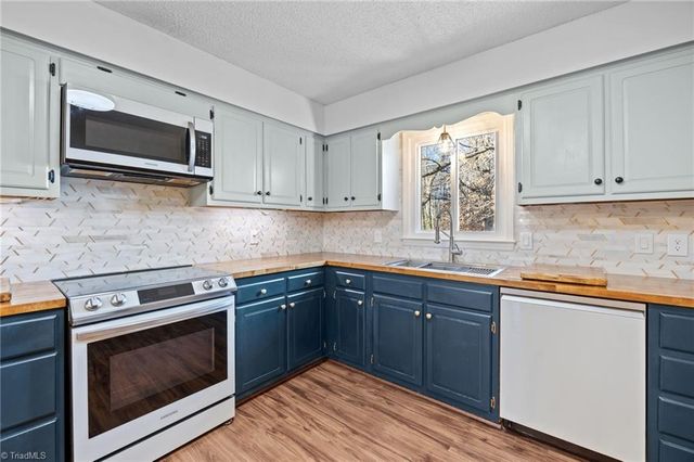 402 Eva Lane, Greensboro, NC 27455