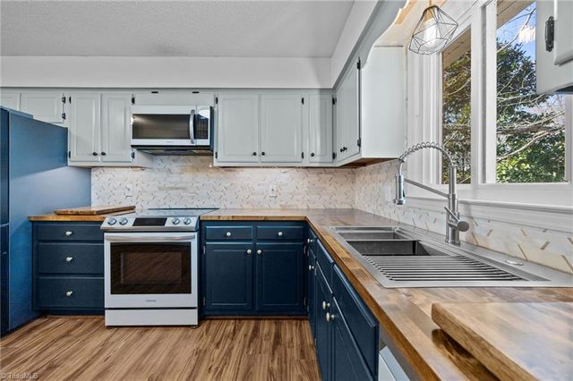 402 Eva Lane, Greensboro, NC 27455