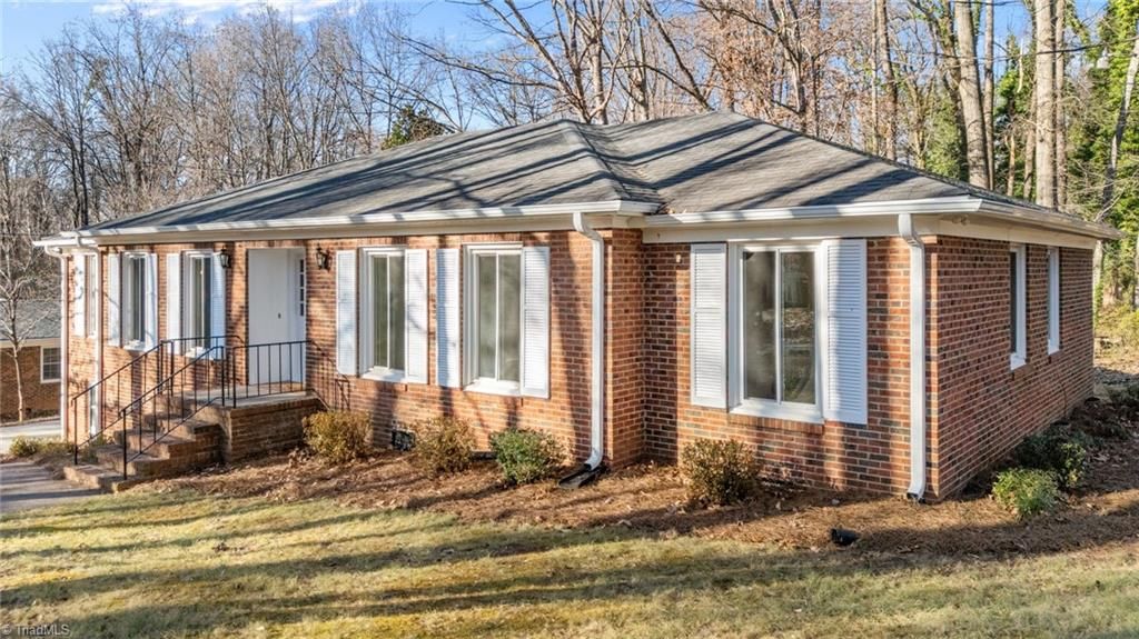 402 Eva Lane, Greensboro, NC 27455