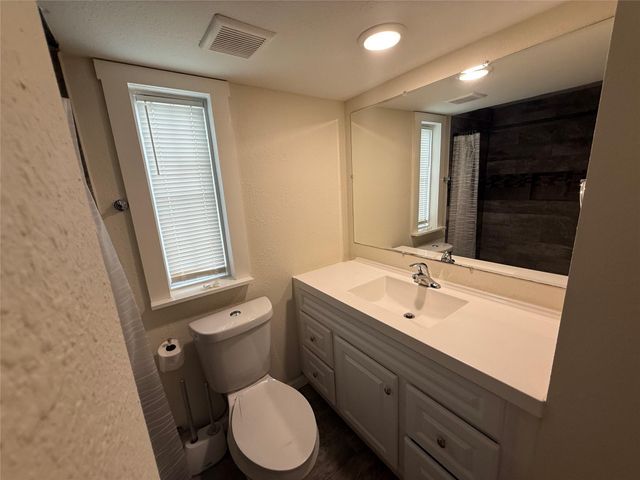 3008 Calhoun Street, Bacliff, TX 77518