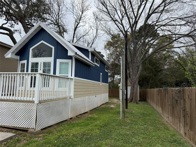 3008 Calhoun Street, Bacliff, TX 77518