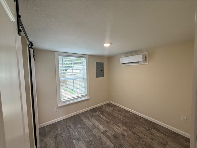 3008 Calhoun Street, Bacliff, TX 77518