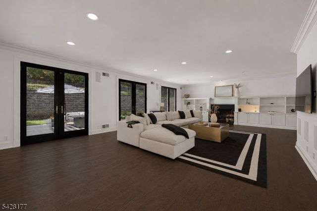 228 Highland Ave, Montclair Twp., NJ 07043