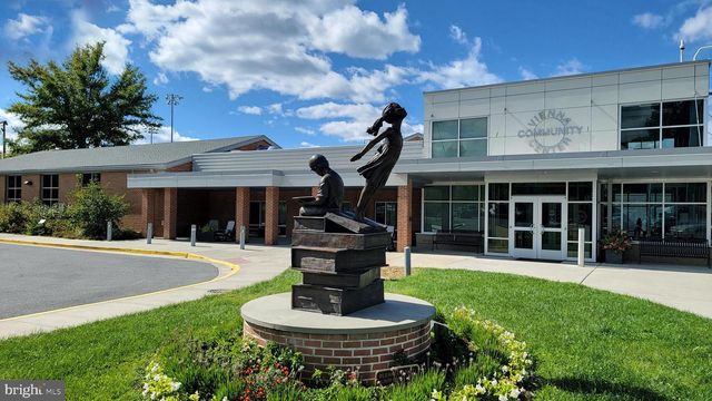 8517 ELECTRIC AVE, Vienna, VA 22182