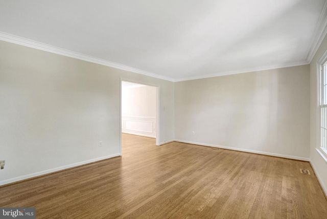 8517 ELECTRIC AVE, Vienna, VA 22182