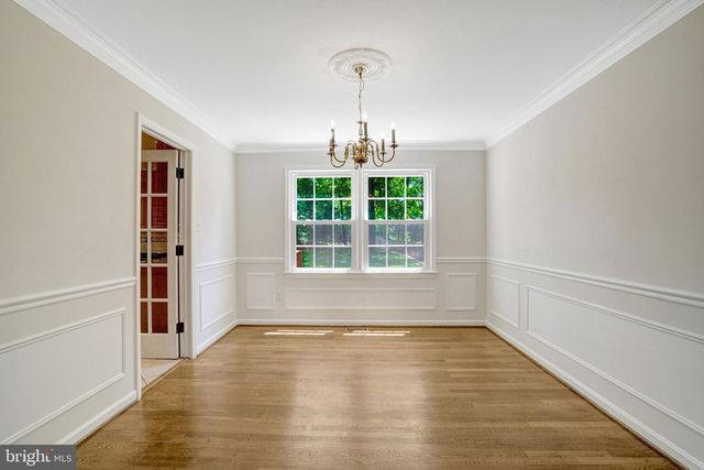 8517 ELECTRIC AVE, Vienna, VA 22182