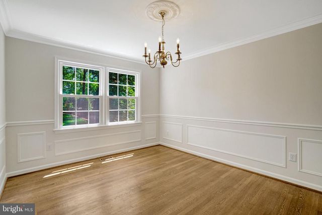 8517 ELECTRIC AVE, Vienna, VA 22182