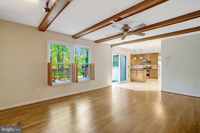 8517 ELECTRIC AVE, Vienna, VA 22182