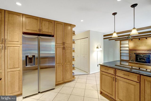 8517 ELECTRIC AVE, Vienna, VA 22182