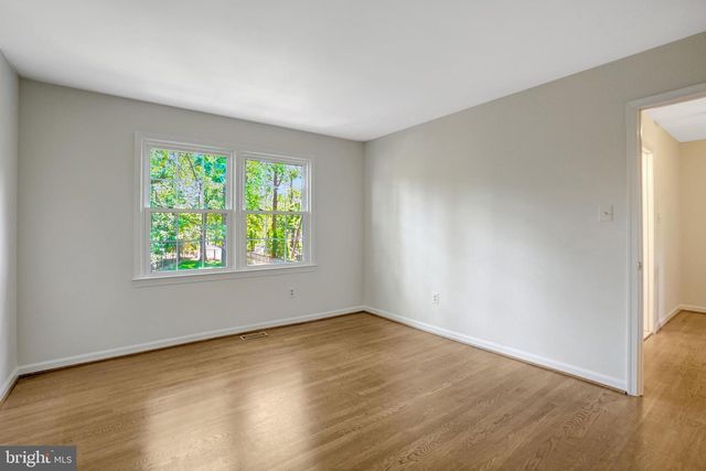 8517 ELECTRIC AVE, Vienna, VA 22182