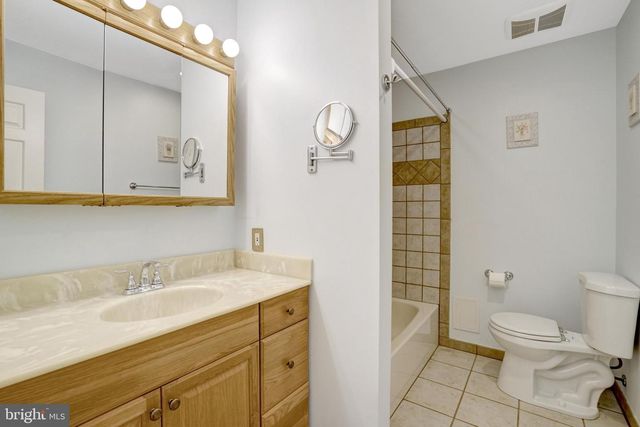 8517 ELECTRIC AVE, Vienna, VA 22182