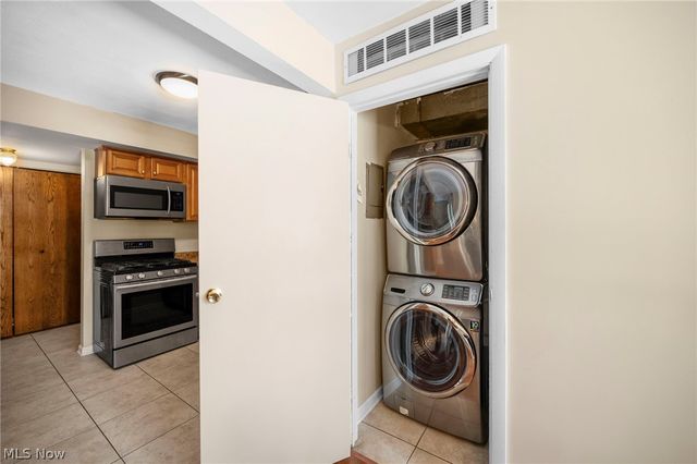 1105 Canyon View Road 604, Northfield, OH 44067