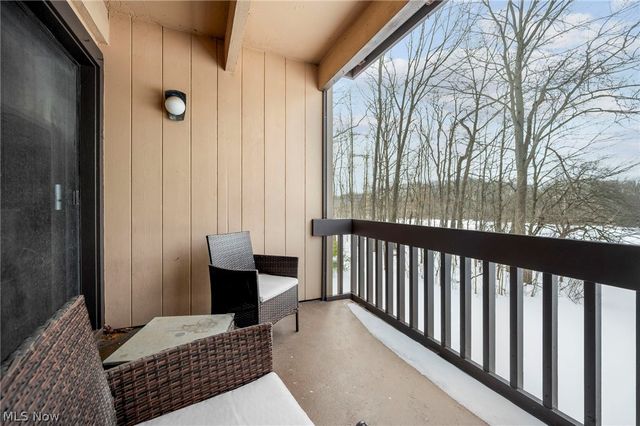 1105 Canyon View Road 604, Northfield, OH 44067