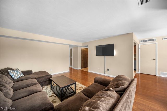 1105 Canyon View Road 604, Northfield, OH 44067