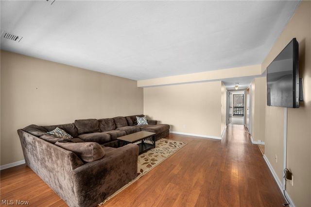 1105 Canyon View Road 604, Northfield, OH 44067