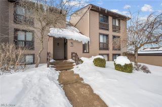 1105 Canyon View Road 604, Northfield, OH 44067