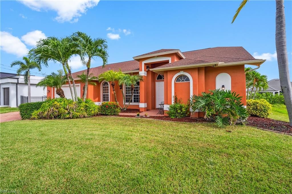 Image 2 of property listing at 3319 NW 5th TER, Cape Coral, FL 33993