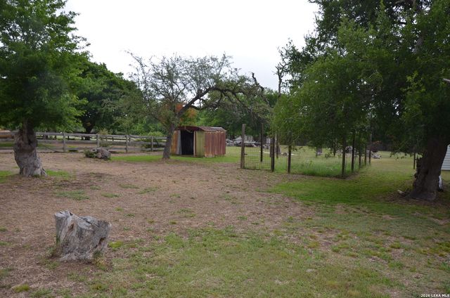 11 Coughran Rd, Boerne, TX 78006