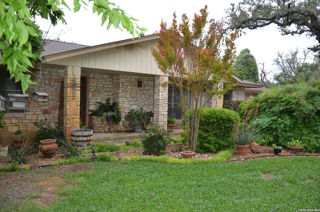 11 Coughran Rd, Boerne, TX 78006