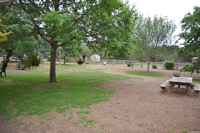 11 Coughran Rd, Boerne, TX 78006
