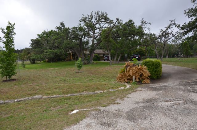 11 Coughran Rd, Boerne, TX 78006