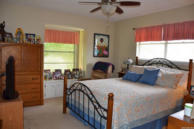 11 Coughran Rd, Boerne, TX 78006