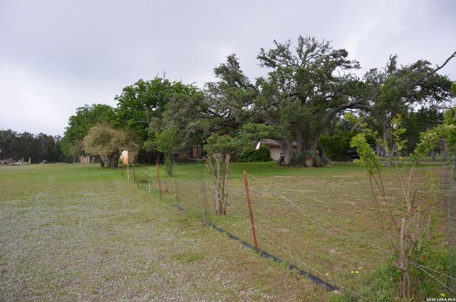 11 Coughran Rd, Boerne, TX 78006