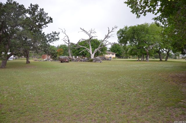 11 Coughran Rd, Boerne, TX 78006