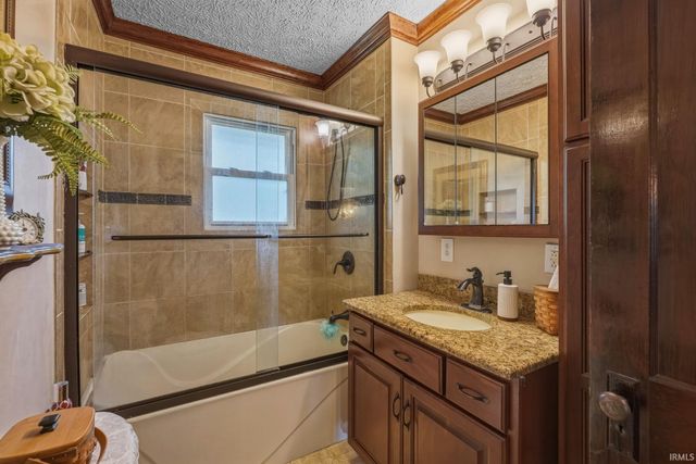 2872 Dixie Highway, Bedford, IN 47421
