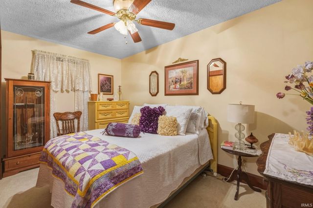 2872 Dixie Highway, Bedford, IN 47421