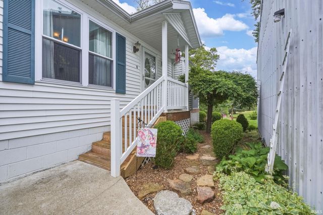 2872 Dixie Highway, Bedford, IN 47421