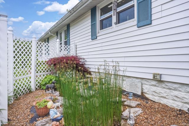 2872 Dixie Highway, Bedford, IN 47421