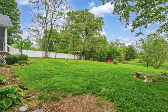 2872 Dixie Highway, Bedford, IN 47421