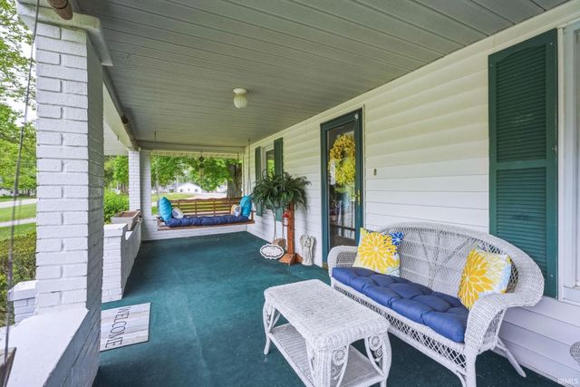 2872 Dixie Highway, Bedford, IN 47421