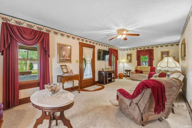 2872 Dixie Highway, Bedford, IN 47421