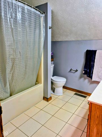 8379 S Christian Drive, Nineveh, IN 46164