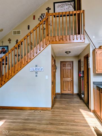 8379 S Christian Drive, Nineveh, IN 46164