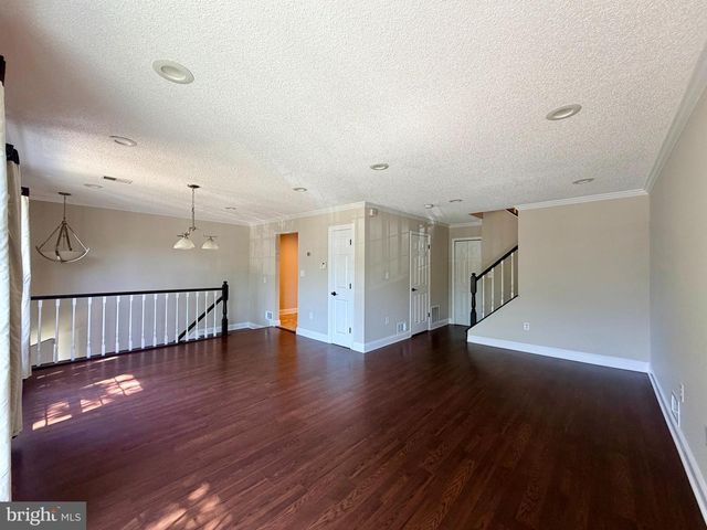 196 SAPPHIRE LA, Franklin Park, NJ 08823