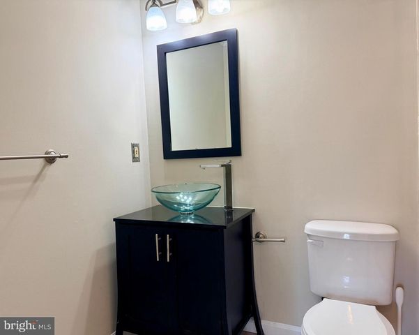 196 SAPPHIRE LA, Franklin Park, NJ 08823