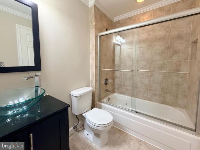 196 SAPPHIRE LA, Franklin Park, NJ 08823