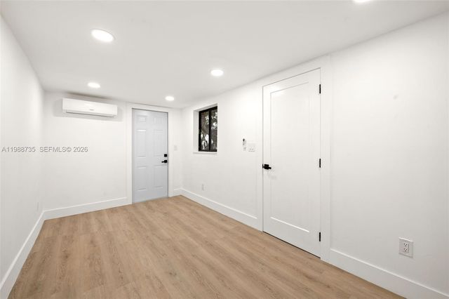 4871 SW 20th St, Fort Lauderdale, FL 33317