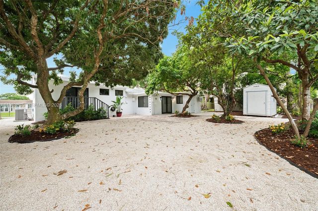 4871 SW 20th St, Fort Lauderdale, FL 33317