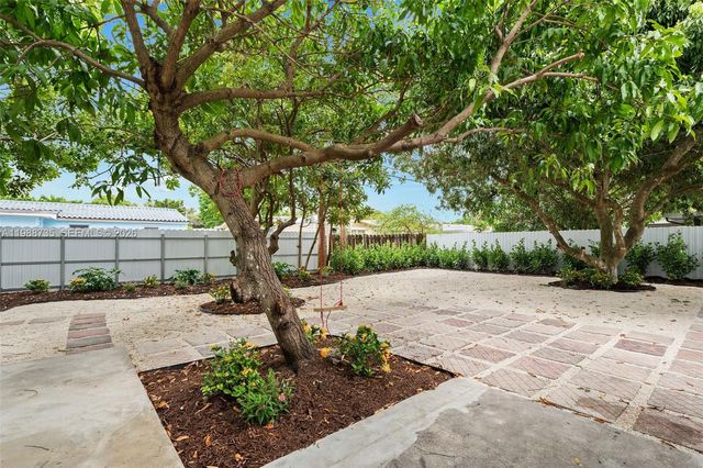 4871 SW 20th St, Fort Lauderdale, FL 33317