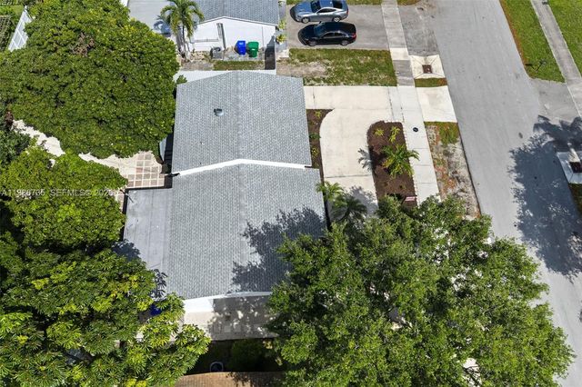 4871 SW 20th St, Fort Lauderdale, FL 33317