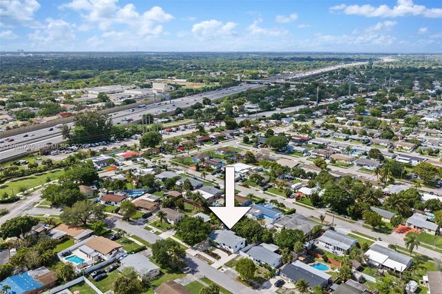 4871 SW 20th St, Fort Lauderdale, FL 33317