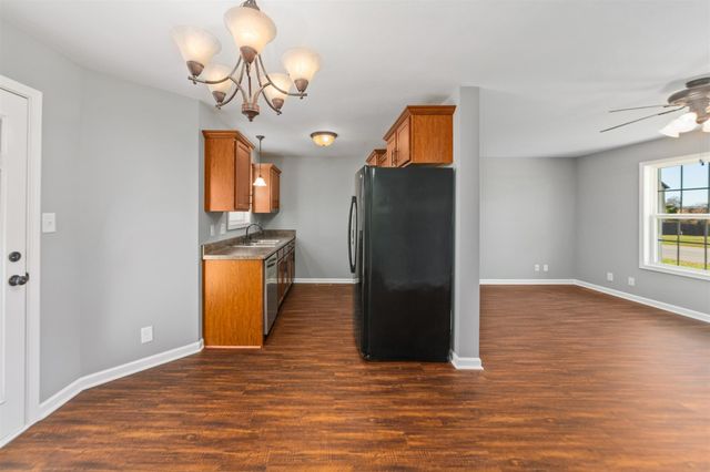 1413 Jenny Ln, Clarksville, TN 37042