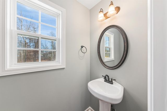 1413 Jenny Ln, Clarksville, TN 37042